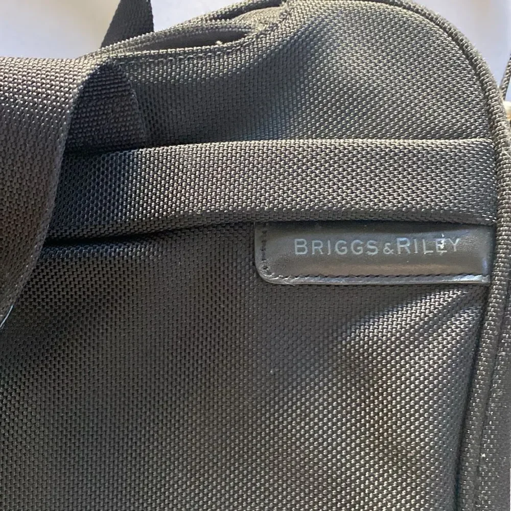 BRIGGS & RILEY Travelware Black Nylon Briefcase with Removable Shoulder Strap